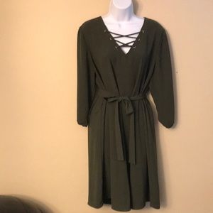 Tie Waist Quarter Sleeve Dress